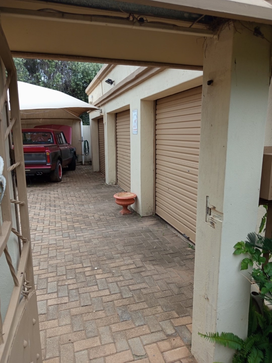 3 Bedroom Property for Sale in La Hoff North West